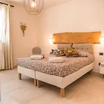 Della Qubbah With Pool Alcamo