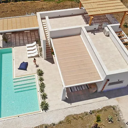 Della Qubbah With Pool Villa
