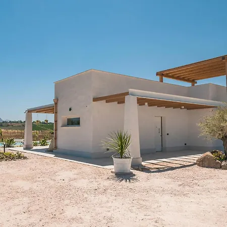 Della Qubbah With Pool ヴィラ *