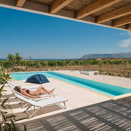 Della Qubbah With Pool