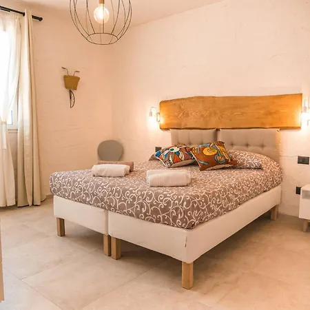 Della Qubbah With Pool Alcamo