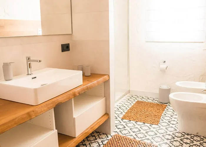 Della Qubbah With Pool *