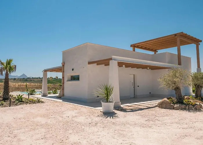 Della Qubbah With Pool ヴィラ *