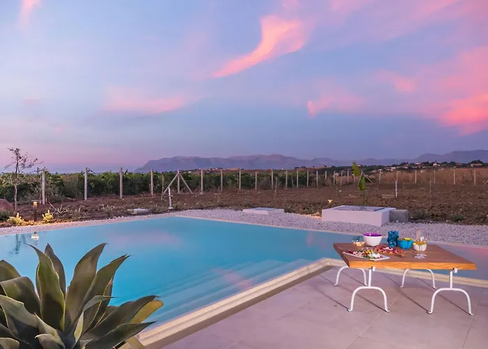 Della Qubbah With Pool *